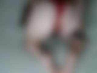 Live cam show with Judith - Slave on Lustler
