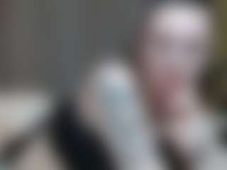 Live cam show with Judith - Squirt on Fapmatic.com