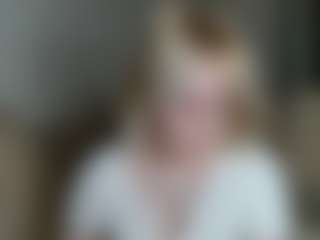 Live cam show with Judith - Twerking on googirlz