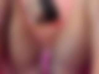 Live cam show with IrisHerrera - College on Camsoda