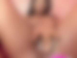 IrisHerrera's Live Sex Cam Show