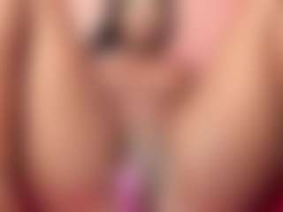 IrisHerrera's Live Sex Cam Show