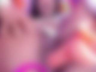 Live cam show with IrisHerrera - Rub on Camsoda