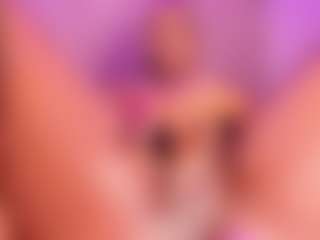 IrisHerrera's Live Sex Cam Show