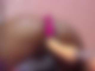 Live cam show with IrisHerrera - BBW Small Tits on nudelive.tv
