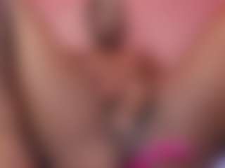 IrisHerrera's Live Sex Cam Show