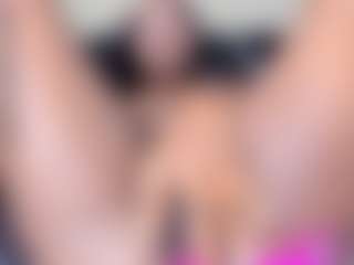 Live cam show with IrisHerrera - Sexwebcam Black on Soda Cam