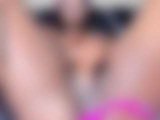 IrisHerrera's Live Sex Cam Show