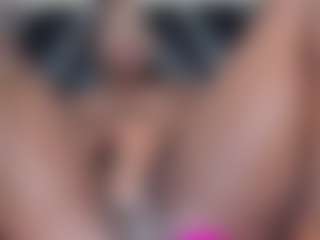 IrisHerrera's Live Sex Cam Show