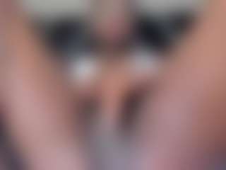 IrisHerrera's Live Sex Cam Show