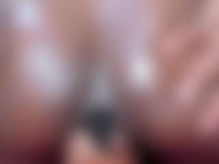 Live cam show with IrisHerrera - Black Squirt on TastyBlacksLive