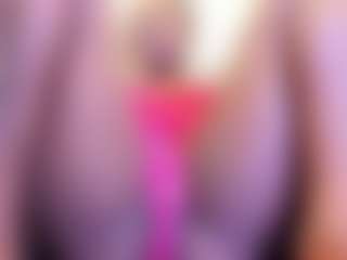 Live cam show with IrisHerrera - Ebony Teen (18+) on Camsoda