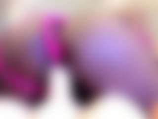 Live cam show with IrisHerrera - Ebony Teen (18+) on Camsoda | colombia