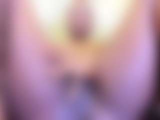 IrisHerrera's Live Sex Cam Show