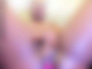 IrisHerrera's Live Sex Cam Show