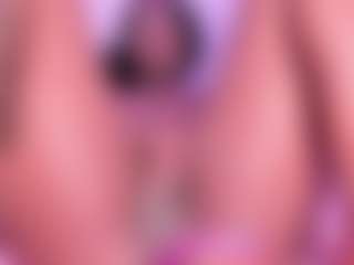 IrisHerrera's Live Sex Cam Show