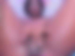 IrisHerrera's Live Sex Cam Show