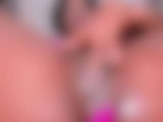 IrisHerrera's Live Sex Cam Show