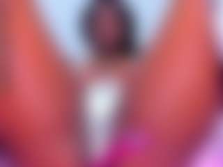 Live cam show with IrisHerrera - Fingers on crypto-cams