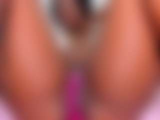 IrisHerrera's Live Sex Cam Show