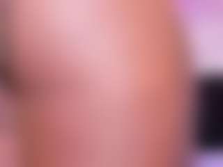 IrisHerrera's Live Sex Cam Show