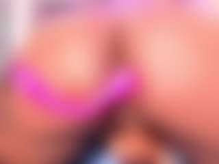 IrisHerrera's Live Sex Cam Show