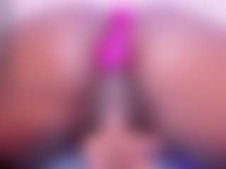 Live cam show with IrisHerrera - Ebony Squirt on infinitiblacc.com