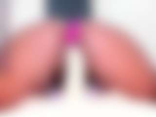 IrisHerrera's Live Sex Cam Show