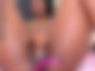 IrisHerrera's Live Sex Cam Show