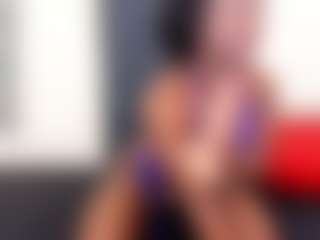 Live cam show with IrisHerrera - Ebony Teen (18+) on TottyGirls
