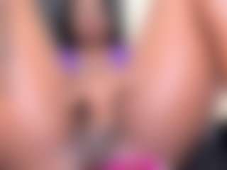 Live cam show with IrisHerrera - Ebony on dropp.cam | colombia