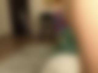 Leylla13's Live Sex Cam Show