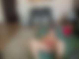 Leylla13's Live Sex Cam Show