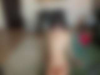 Leylla13's Live Sex Cam Show