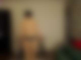 Leylla13's Live Sex Cam Show