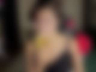 Leylla13's Live Sex Cam Show