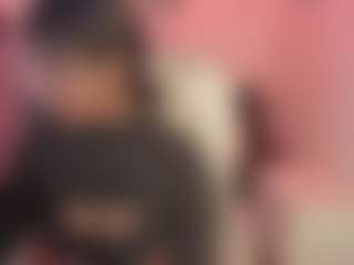 Live cam show with miiyaaco-ds - Ebony on CamSodaAdn | colombia