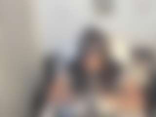 Live cam show with Miya Big Ass - Ebony Teen (18+) on Camsoda