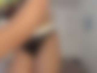 Live cam show with Miya Big Ass - Ebony Shaved Pussy on livesuperchat.net