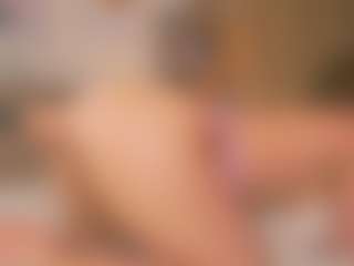 Live cam show with GeorgeannMedina - Lesbian on Soda Cam