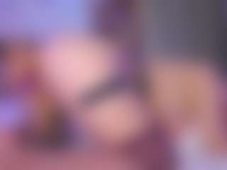 Live cam show with GeorgeannMedina - Green Eyes on Streamer API