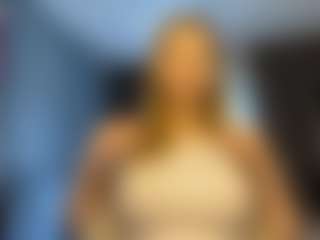 Live cam show with Stasy - Middle Aged on StripNow