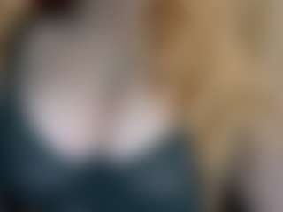 Leilabeayte24's Live Sex Cam Show
