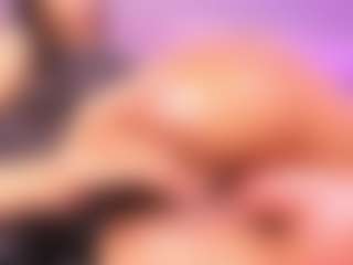 Live cam show with Megan-Mayers - Nipple Piercings on livesuperchat.net