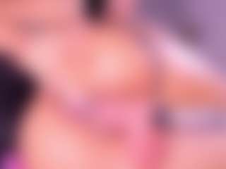 Live cam show with Megan-Mayers - Nipple Piercings on Fling VIP Chat