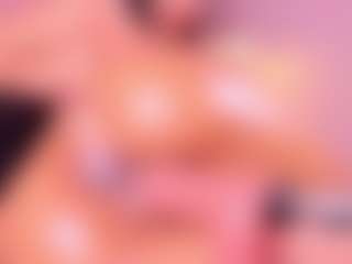 Live cam show with Megan-Mayers - Glasses on Camsoda