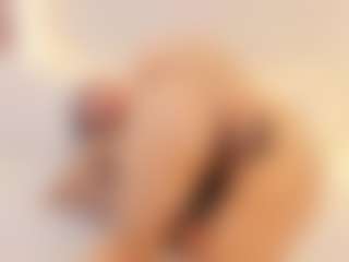 Live cam show with mia-collins - Big Tits Small Tits on Camsoda