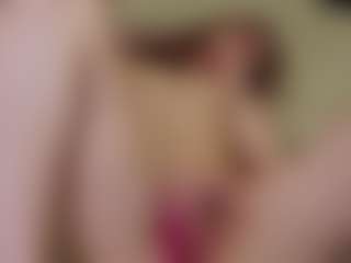 Live cam show with GoodWid - Moaning on Camsoda