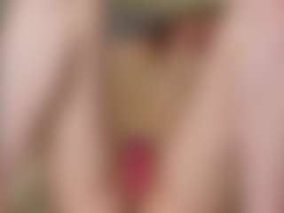 Live cam show with GoodWid - Moaning on Camsoda