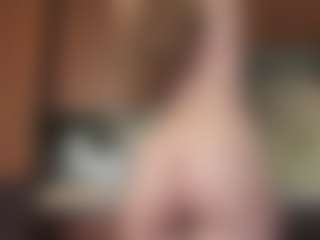 Live cam show with Hot-Caramells - Fingering on SpankPalCams